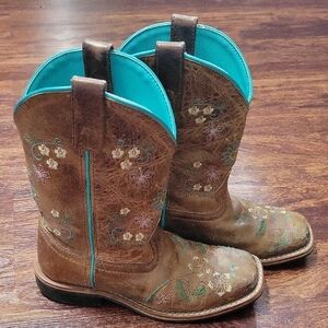 Floral Embroidered Cowboy Boots